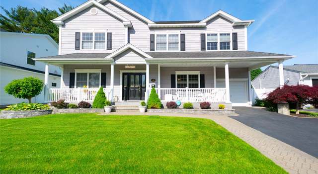 Photo of 14 Gordon Ave, Plainview, NY 11803