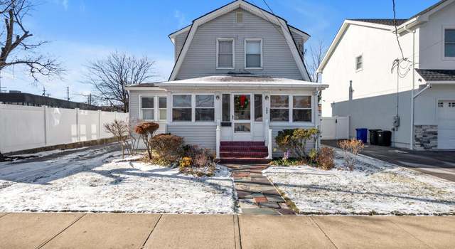 Photo of 309 Franklin Ave, Hewlett, NY 11557
