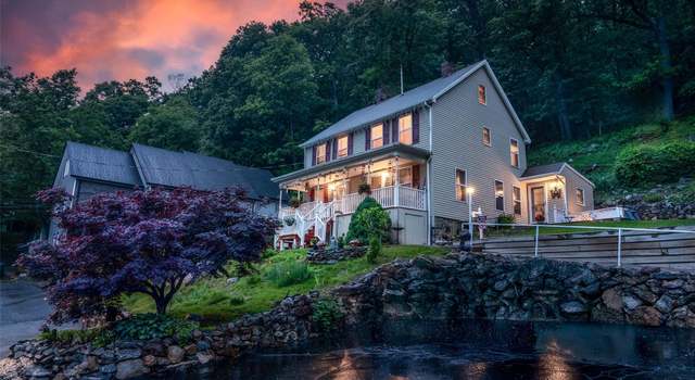 Photo of 8 Jevens Rd, Highland Falls, NY 10928