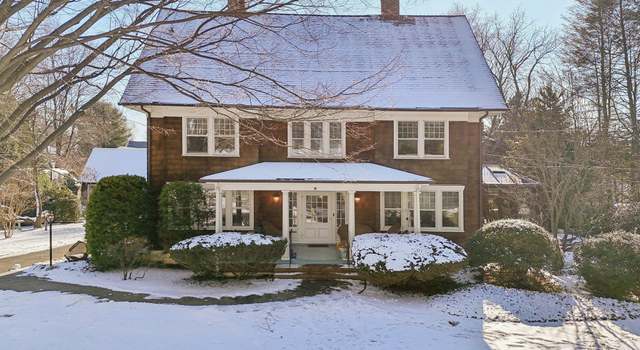 Photo of 22 Fairview Ave, East Williston, NY 11596