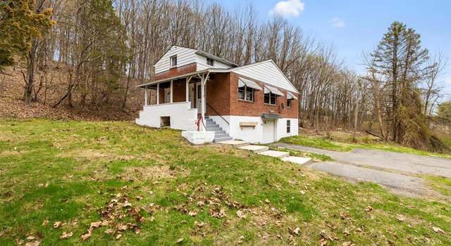 Photo of 176 Western Ave, Marlboro, NY 12542