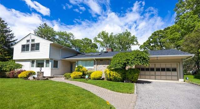 Photo of 3 The Cir, Great Neck, NY 11020