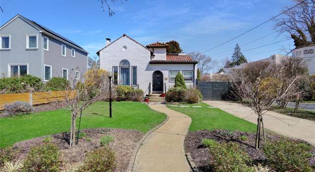 Photo of 229 Wynsum Ave, Merrick, NY 11566