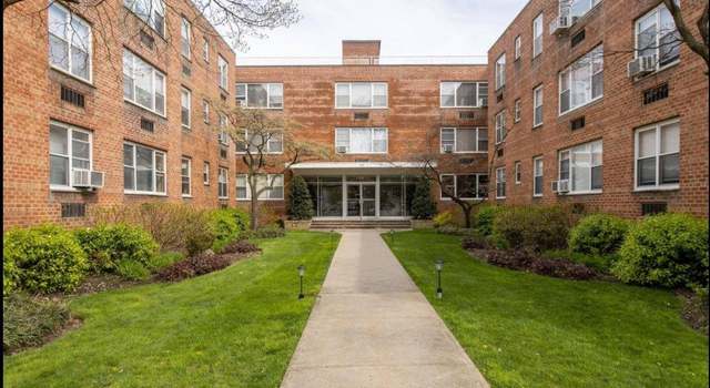 Photo of 125 Main St Unit 2L, Port Washington, NY 11050