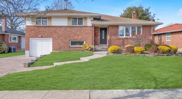 Photo of 233 Halsey Ave, Jericho, NY 11753