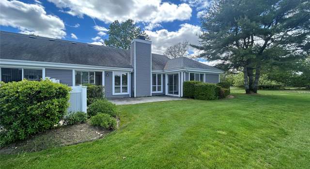 Photo of 295 W Midland Pond Ct, Moriches, NY 11955
