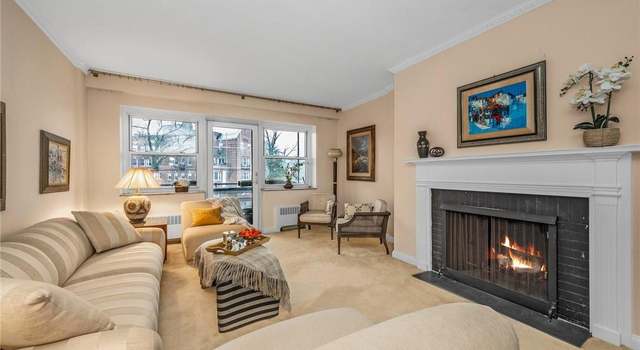 Photo of 50 Popham Rd Unit 4I, Scarsdale, NY 10583