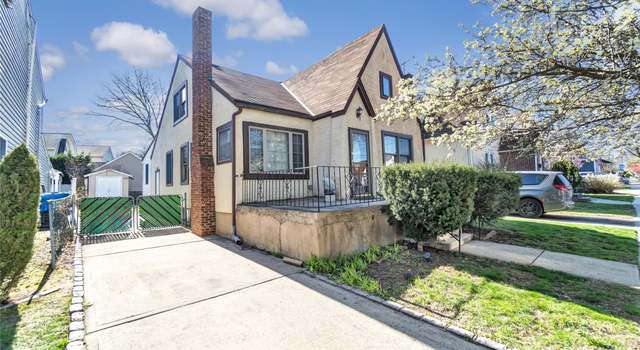 Photo of 64 Barwick St, Floral Park, NY 11001