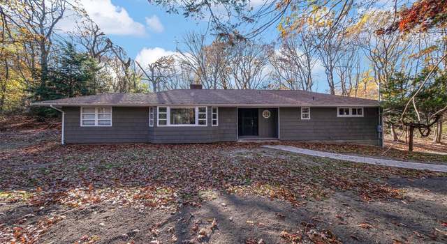 Photo of 102 Cliff Rd, Port Jefferson, NY 11777
