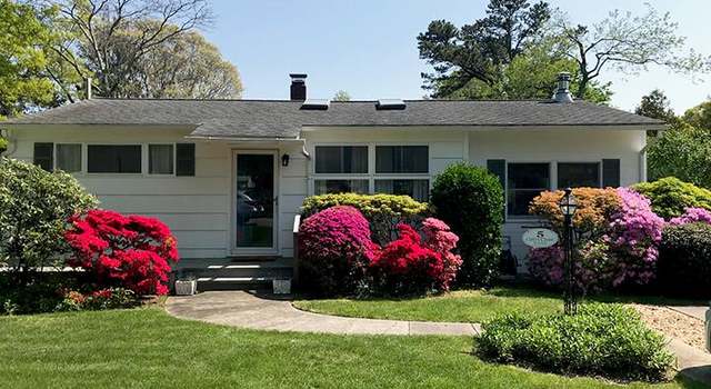 Photo of 5 Chevy Chase Rd, Hampton Bays, NY 11946