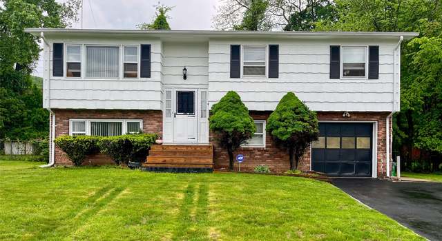 Photo of 46 Picariello Dr, Haverstraw, NY 10927