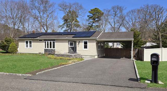 Photo of 15 Avenue B, Holbrook, NY 11741