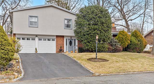 Photo of 20 Hunt Path, New Rochelle, NY 10804