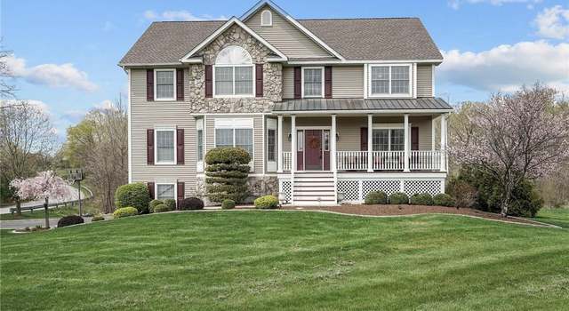 Photo of 8 Harrisons Trl, Hopewell Junction, NY 12533
