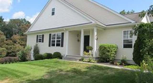 Photo of 17 Osborne Gln, Poughquag, NY 12570