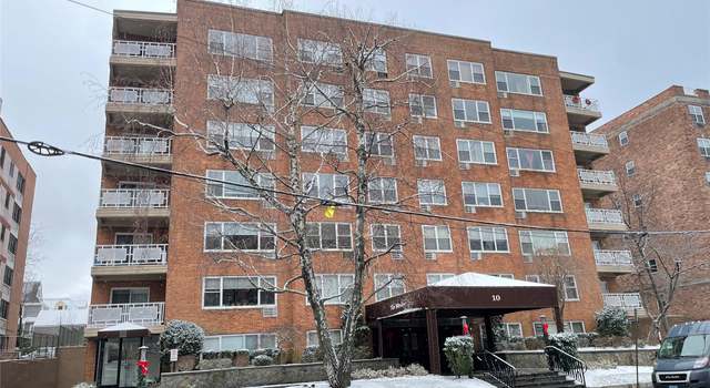 Photo of 10 Old Mamaroneck Rd Unit 2F, White Plains, NY 10605