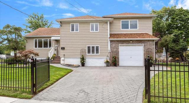 Photo of 14 Soloff Blvd, Inwood, NY 11096