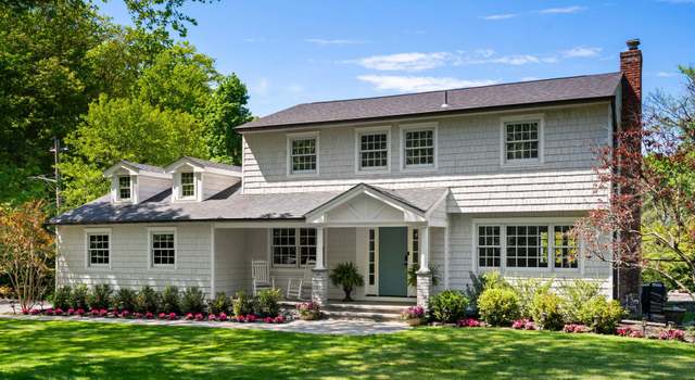 Photo of 125 Midland St, Cold Spring Harbor, NY 11724