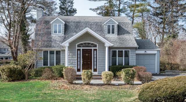 Photo of 95 Oakdale, East Hills, NY 11577