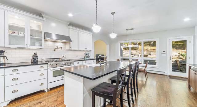 Photo of 20 Crescent Ter, Bedford Hills, NY 10507