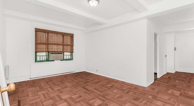 Photo of 1940 E Tremont Ave Unit 4H, Bronx, NY 10462
