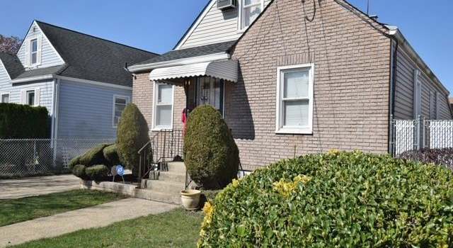 Photo of 32 Jacob St, Elmont, NY 11003