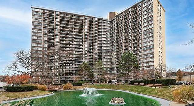 Photo of 2 Bay Club Dr Unit 21Z3, Bayside, NY 11360