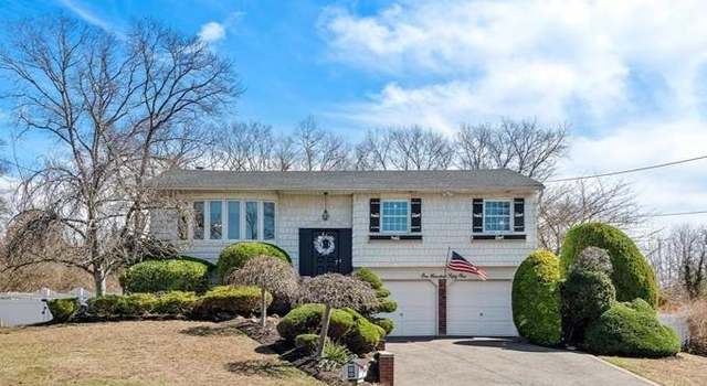Photo of 151 Woodbury Rd, Hauppauge, NY 11788
