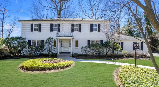 Photo of 46 Barkers Point Rd, Sands Point, NY 11050