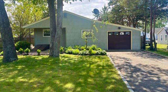 Photo of 55 Beach Rd, Riverhead, NY 11931