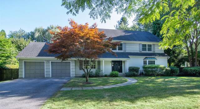 Photo of 8 Hudson Rd E, Irvington, NY 10533