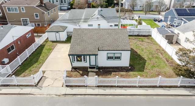 Photo of 65 Boyd St, Long Beach, NY 11561