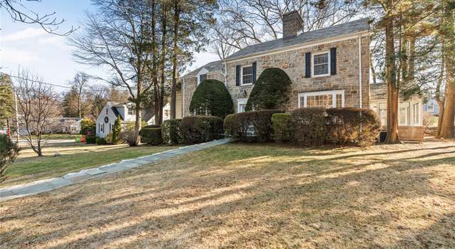 Photo of 15 Van Meter Fenway, New Rochelle, NY 10804