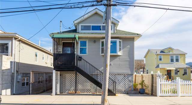 Photo of 440 Beach 46th St, Far Rockaway, NY 11691