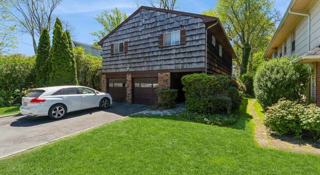 Photo of 172 Steamboat Rd, Great Neck, NY 11024