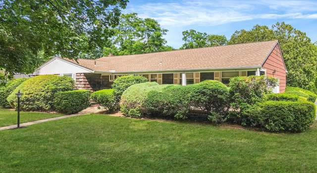 Photo of 80 Derby Ave, Greenlawn, NY 11740