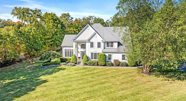 Photo of 5 Balmoral Ct, Harriman, NY 10926
