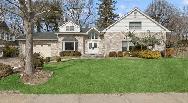 Photo of 45 Nassau Dr, Great Neck, NY 11021