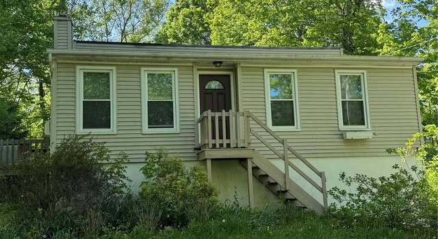 Photo of 88 Lakeview Dr, Pawling, NY 12564