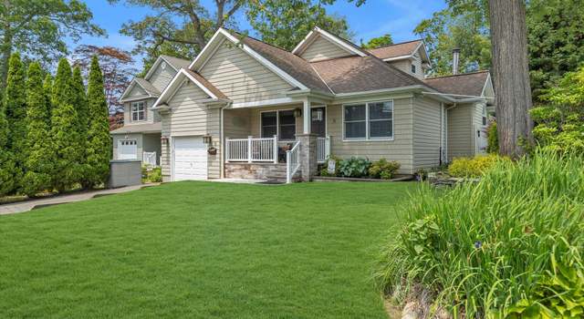 Photo of 5 Schaefer St, Huntington Station, NY 11746
