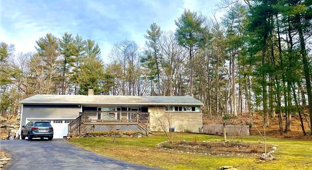 Photo of 31 Van Dam Rd, Hyde Park, NY 12538