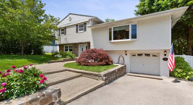 Photo of 16 Valleyview Rd, Elmsford, NY 10523