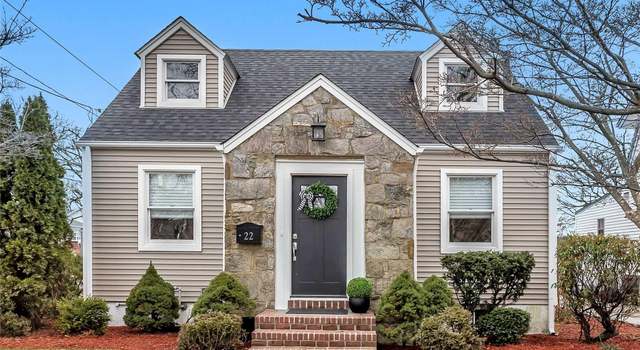 Photo of 22 Lawrence Ave, Lynbrook, NY 11563