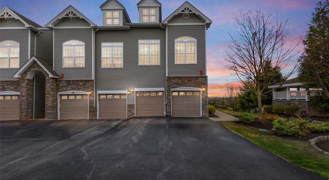 Photo of 1701 Hawthorn Way, New Windsor, NY 12553