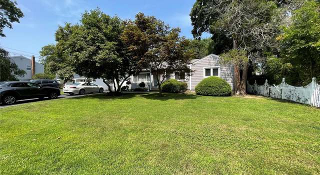 Photo of 45 Erlanger Blvd, North Babylon, NY 11703
