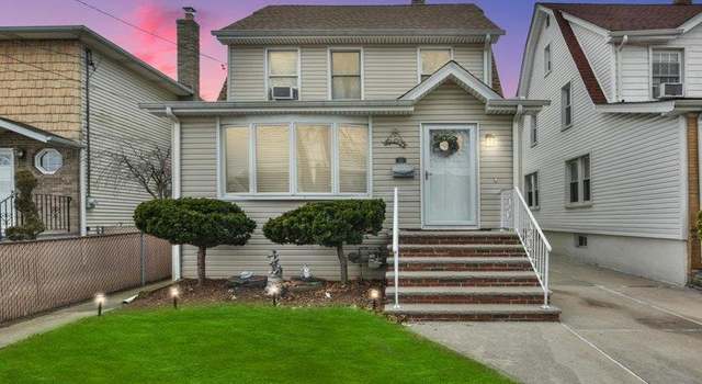 Photo of 36 Madison St, Franklin Square, NY 11010