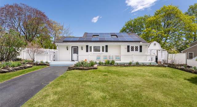 Photo of 18 Ontario St, Port Jefferson Station, NY 11776