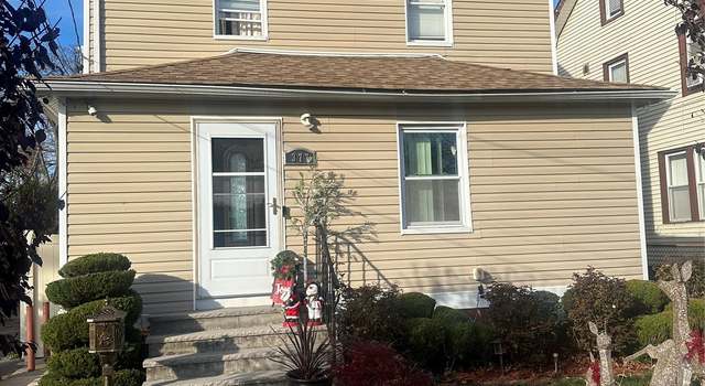 Photo of 377 Jackson St, Hempstead, NY 11550