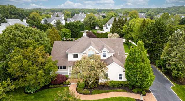 Photo of 134 Elmwood Dr, Dix Hills, NY 11746