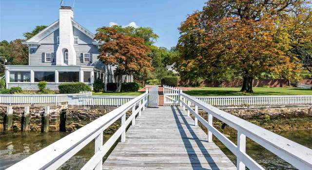 Photo of 128 Harbor Rd, Cold Spring Harbor, NY 11724